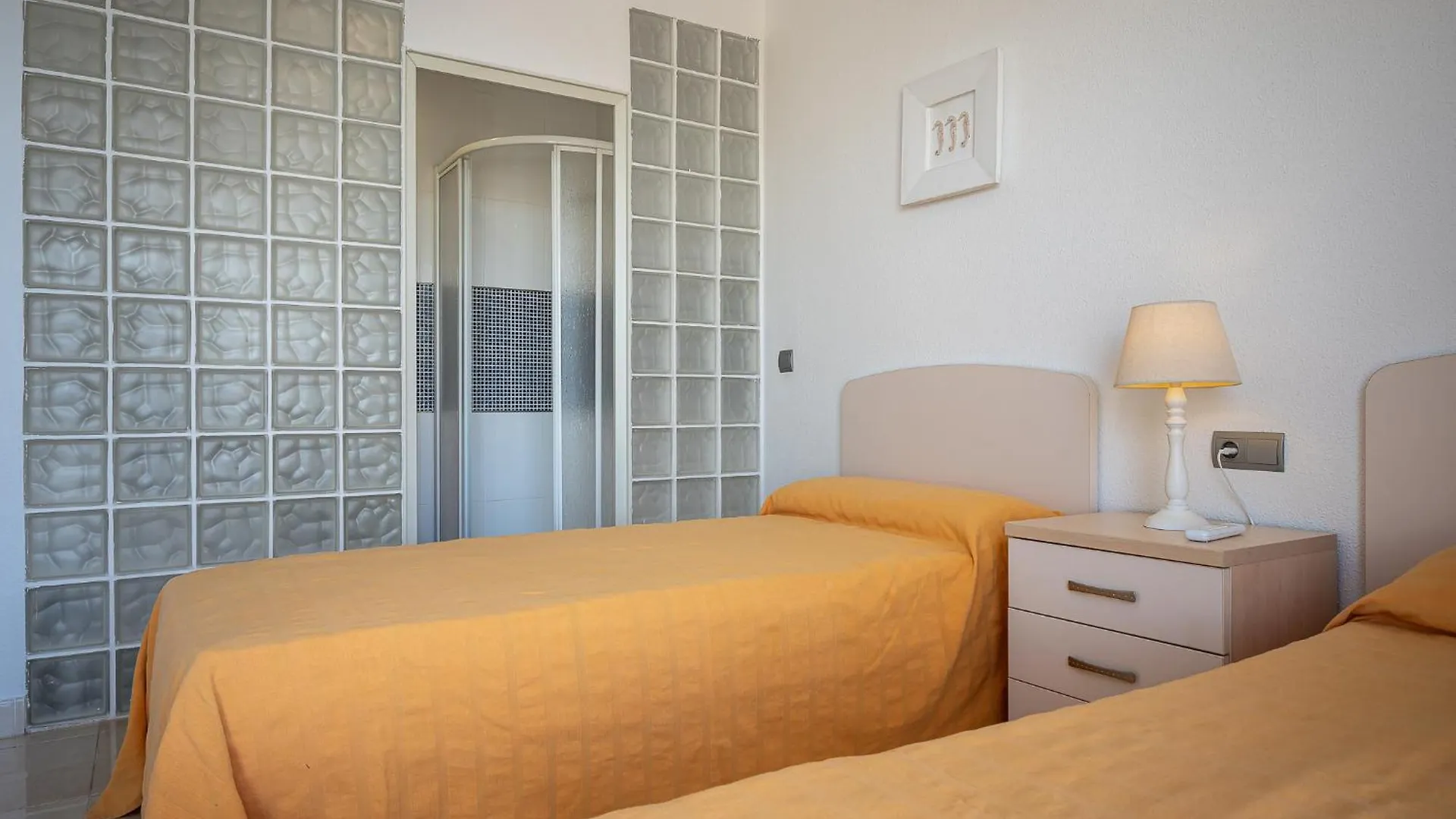 Apartmán At119 Completamente Equipado, Con Piscina Y Cerca De La Playa Torredembarra